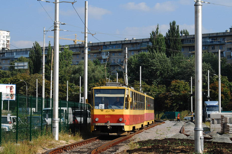 Tatra T6B5SU #301