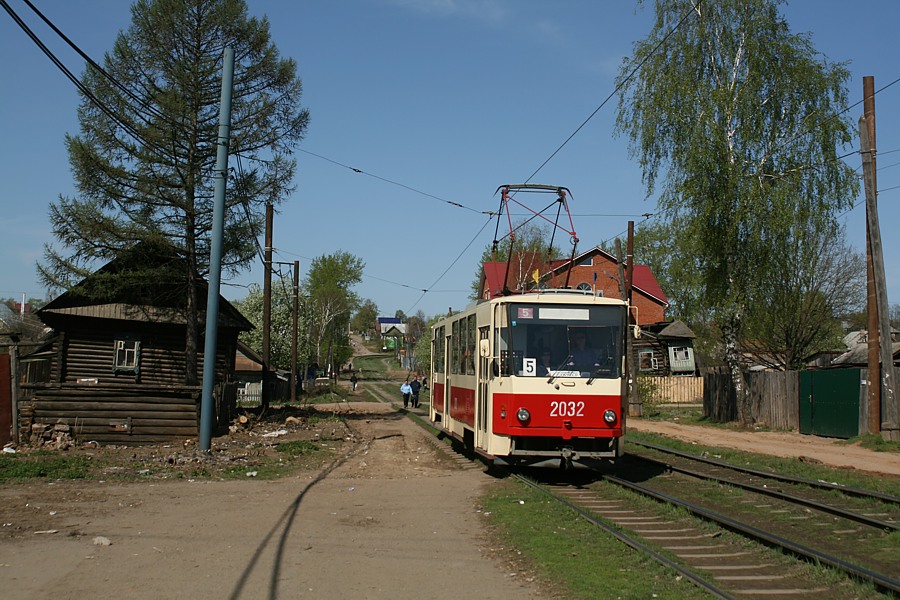 Tatra T6B5SU #2032