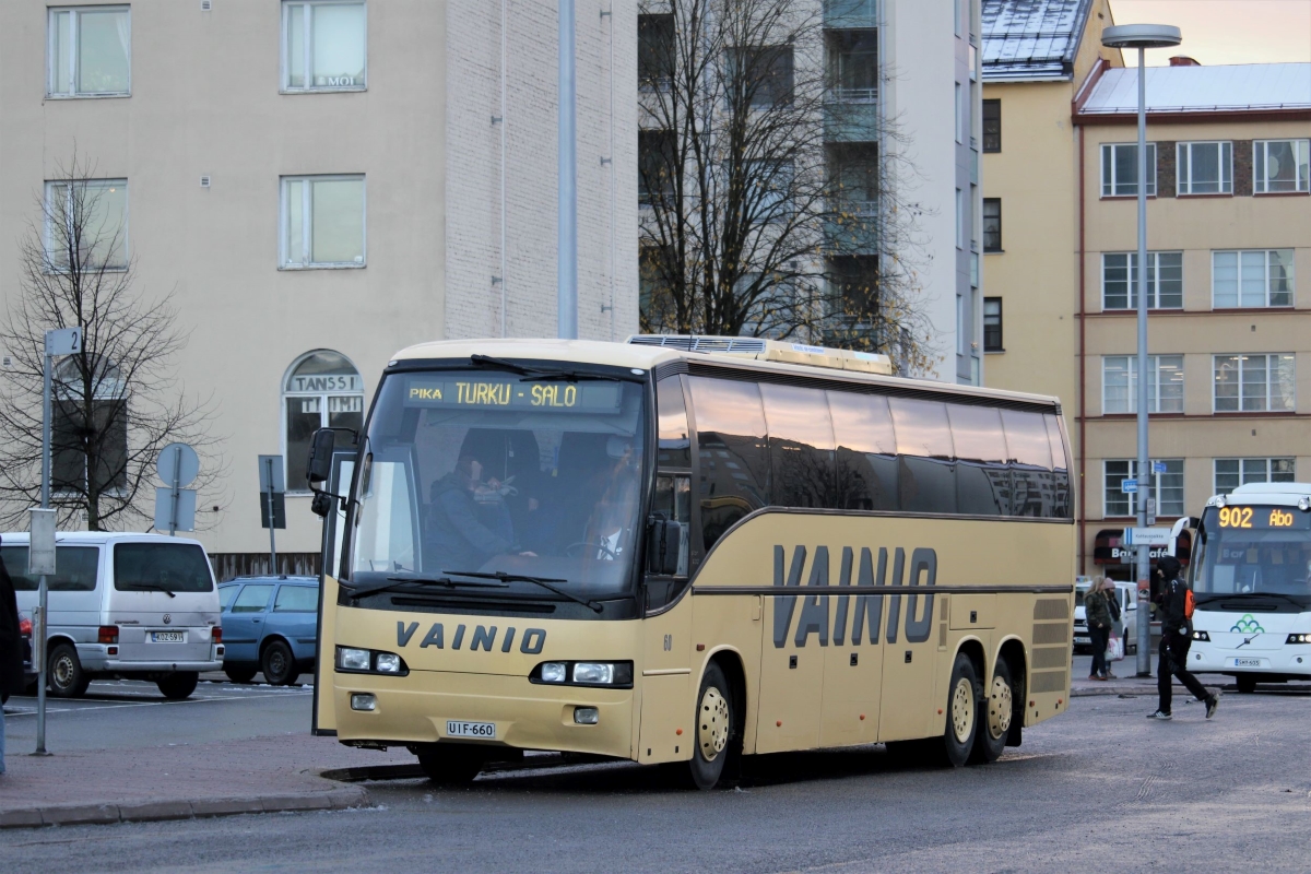 Volvo B12 6x2 / Carrus Star 602 #UIF