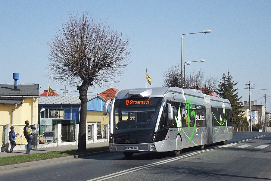 Solaris Urbino 18 Hybrid MetroStyle #525